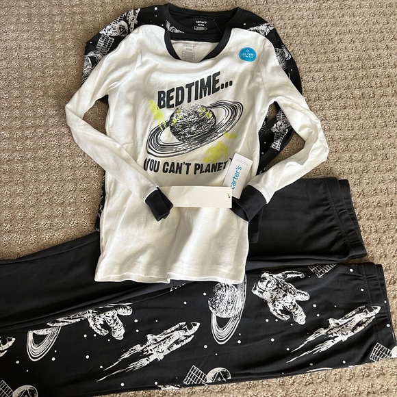New Carters Glow in the Dark Bedtime You can’t planet pjs - Picture 5 of 12